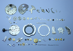 廣州卡地亞售后服務(wù)中心-全套機(jī)芯配件